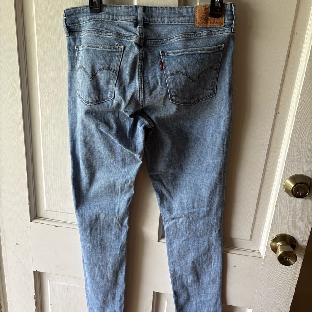 Levi's Light Blue Skinny Jeans with Floral Detail - Picture 3 of 3